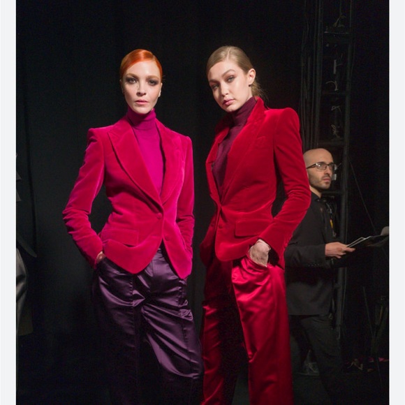 MaxMara Velvet Blazer Women’s Sz 8 Red Maroon Berry - Pointed Collar, 2 Buttons - Picture 16 of 16